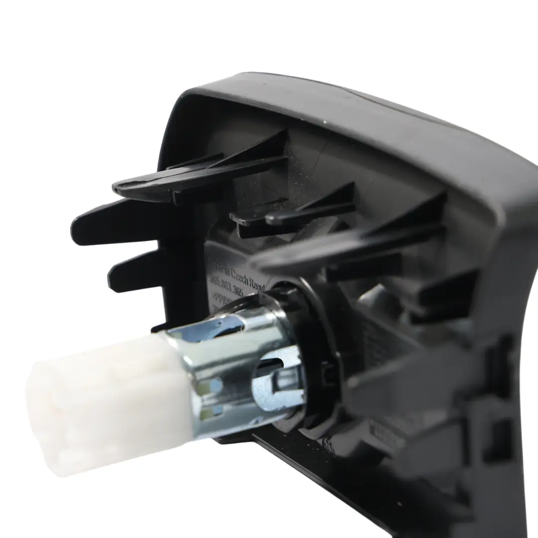 Skoda Kodiaq Karoq Prise Allume-Cigare 12V - SKU 565863365 - Numéro de pièce 565863365