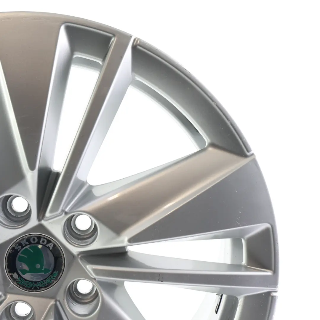 Skoda Karoq Alu Felge Silber 17" 7J ET:45 Scutus Speiche - SKU 57A601025AA-2 - Teilenummer 57A601025AA