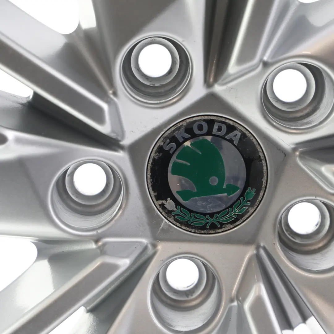 Skoda Karoq Cerchione Lega Argento 17" 7J ET:45 Scutus - SKU 57A601025AA-2 - Numero di parte 57A601025AA