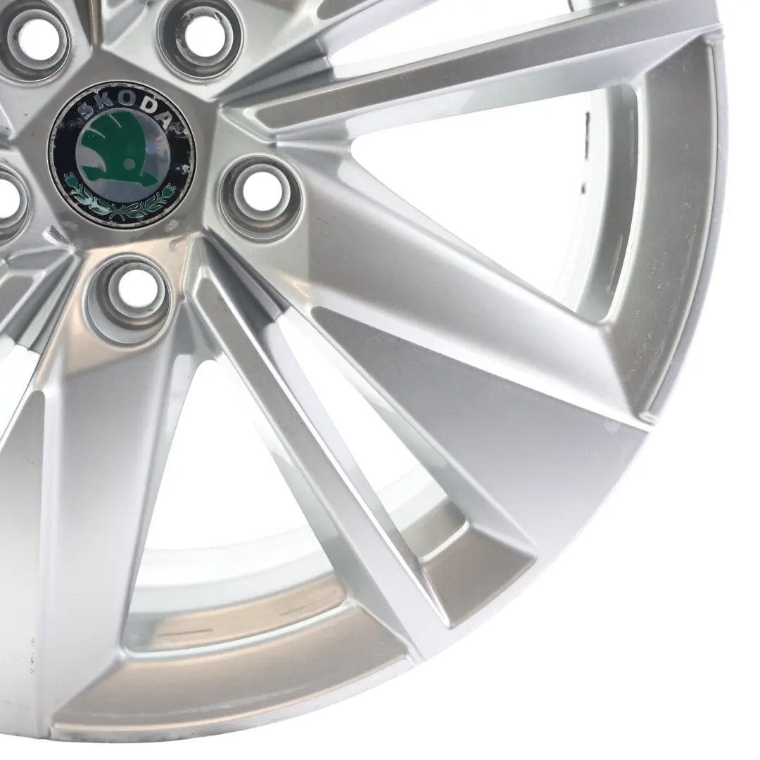 Alloy Wheel Rim Silver 17" 7J ET:45 Scutus Spoke to Skoda Karoq with Part number 57A601025AA Skoda Karoq Alloy Wheel Rim Silver 17" 7J ET:45 Scutus Spoke - SKU 57A601025AA-3 - Part number 57A601025AA