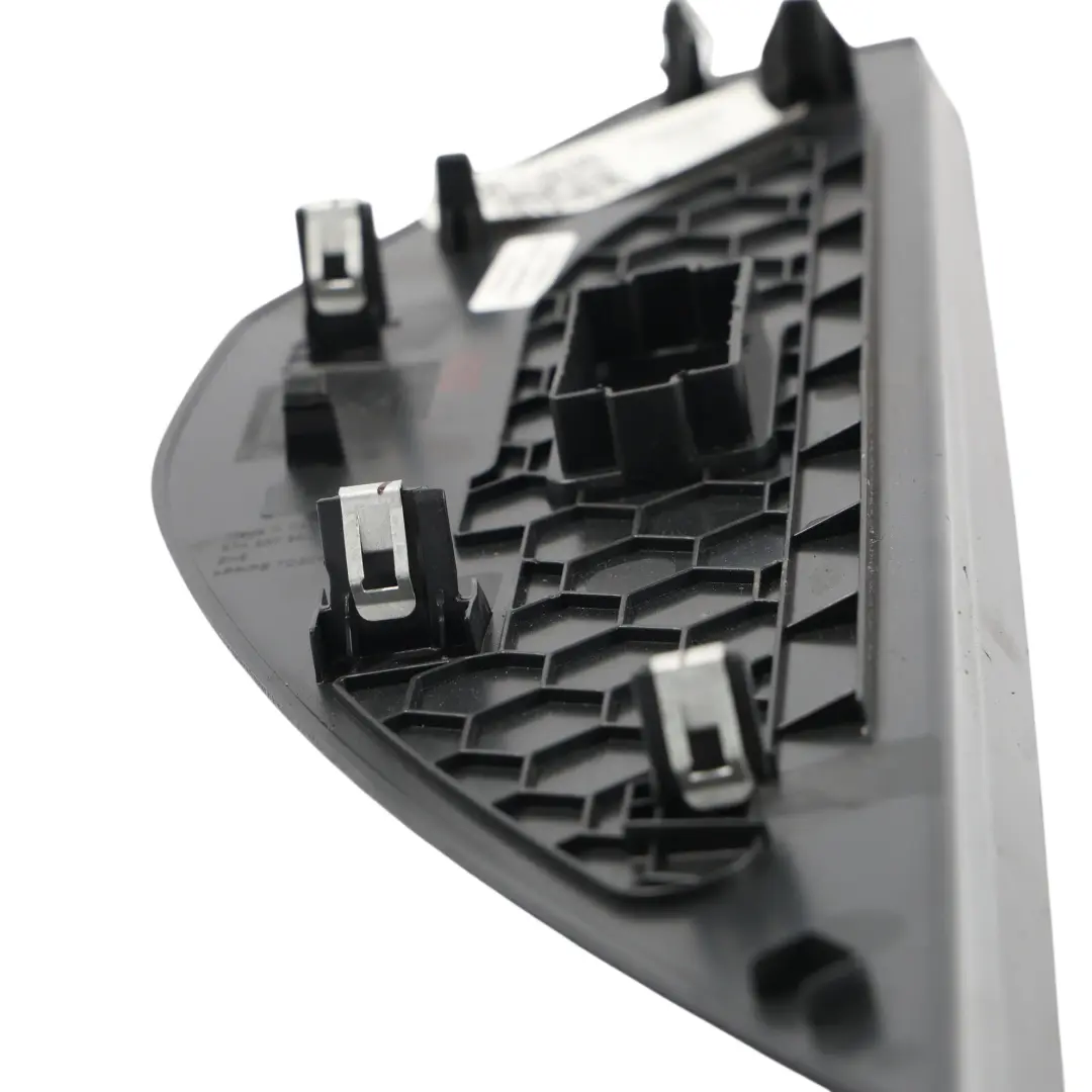 Skoda Karoq Garniture Tableau de Bord Noir Satiné Gauche - SKU 57A857503E - Numéro de pièce 57A857503E