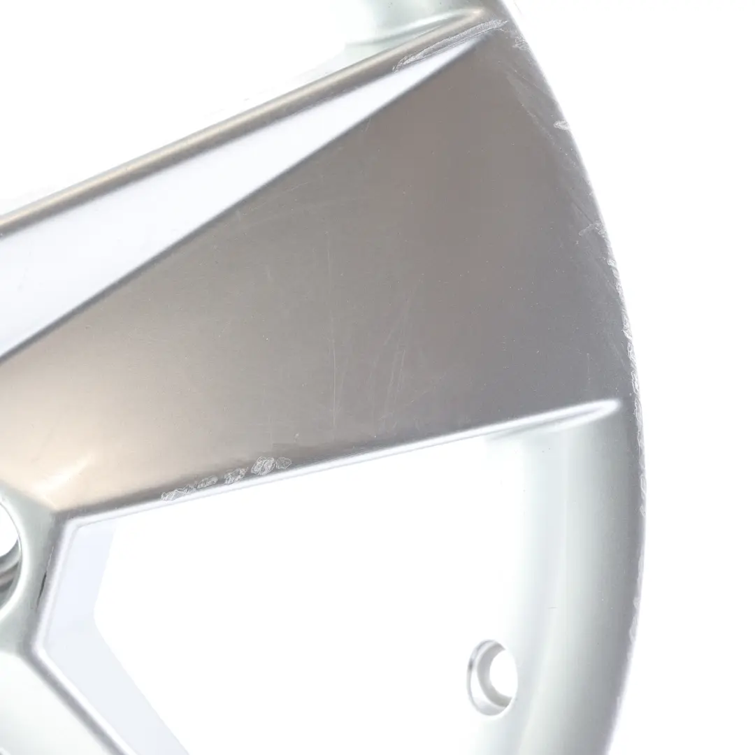 Mk3 5E Silver Alloy Wheel Rim 6,5J 16" ET:46 Star Spoke to Skoda Octavia with Part number 5E0601025H Skoda Octavia Mk3 5E Silver Alloy Wheel Rim 6,5J 16" ET:46 Star Spoke - SKU 5E0601025H-1 - Part number 5E0601025H
