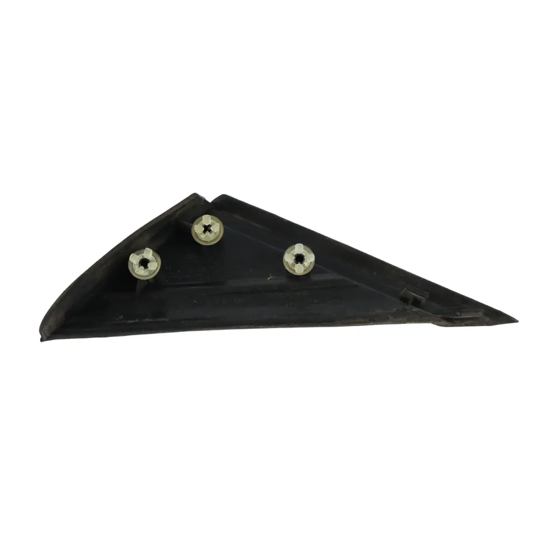 MK3 Copertura Triangolo Parafango Anteriore Destro Nero per Seat Leon con numero di parte 5F0853274D Seat Leon MK3 Copertura Triangolo Parafango Anteriore Destro Nero - SKU 5F0853274D - Numero di parte 5F0853274D