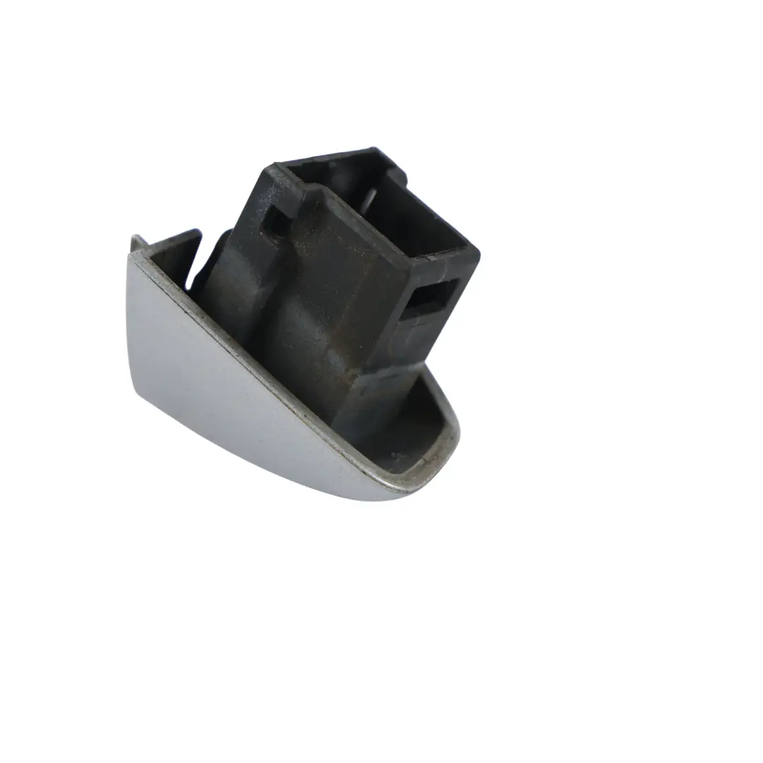 Mk3 Zaślepka Klamki Tylna Lewa Srebrna do Seat Leon o numerze 5G0839167D Seat Leon Mk3 Zaślepka Klamki Tylna Lewa Srebrna - SKU 5G0839167D-FSI - Numer Części 5G0839167D