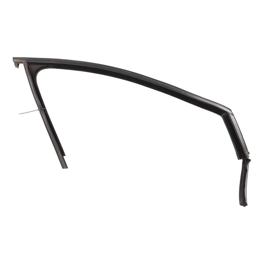 Window Seal Front Door Right O/S Gasket Sealing to Volkswagen VW Golf Mk7 with Part number 5G4837432 Volkswagen VW Golf Mk7 Window Seal Front Door Right O/S Gasket Sealing - SKU 5G4837432 - Part number 5G4837432