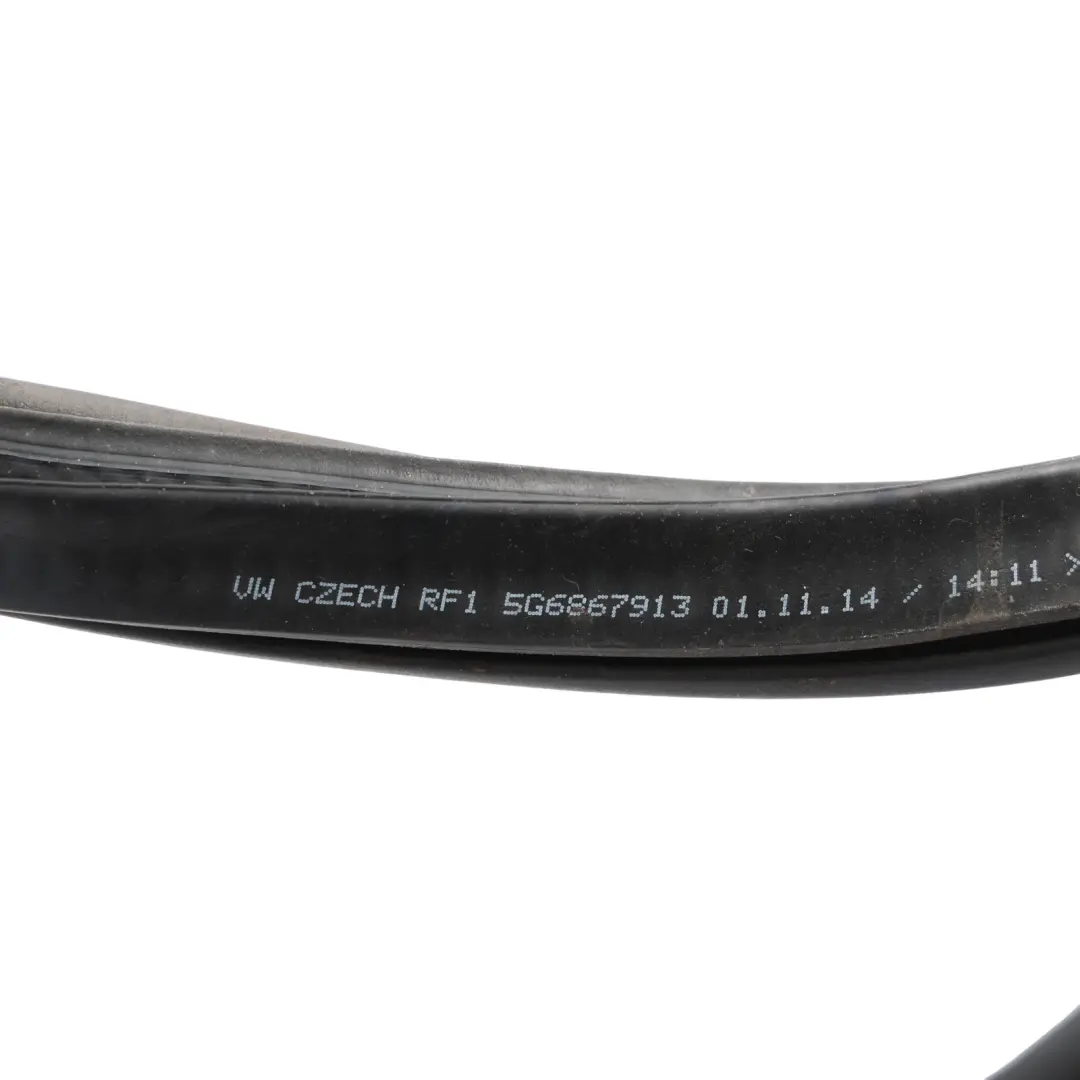 Uszczelka Drzwi Lewy Tył do VW Volkswagen Golf 7 o numerze 5G6867913A VW Volkswagen Golf 7 Uszczelka Drzwi Lewy Tył - SKU 5G6867913A - Numer Części 5G6867913A