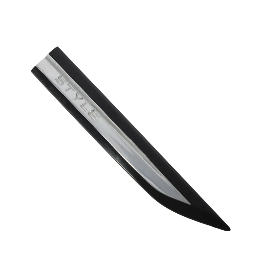 Baguette Lettrage Style Aile Avant pour Volkswagen Golf Cd1 à propos du numéro de pièce 5H0853688L Volkswagen Golf Cd1 Baguette Lettrage Style Aile Avant - SKU 5H0853688L - Numéro de pièce 5H0853688L