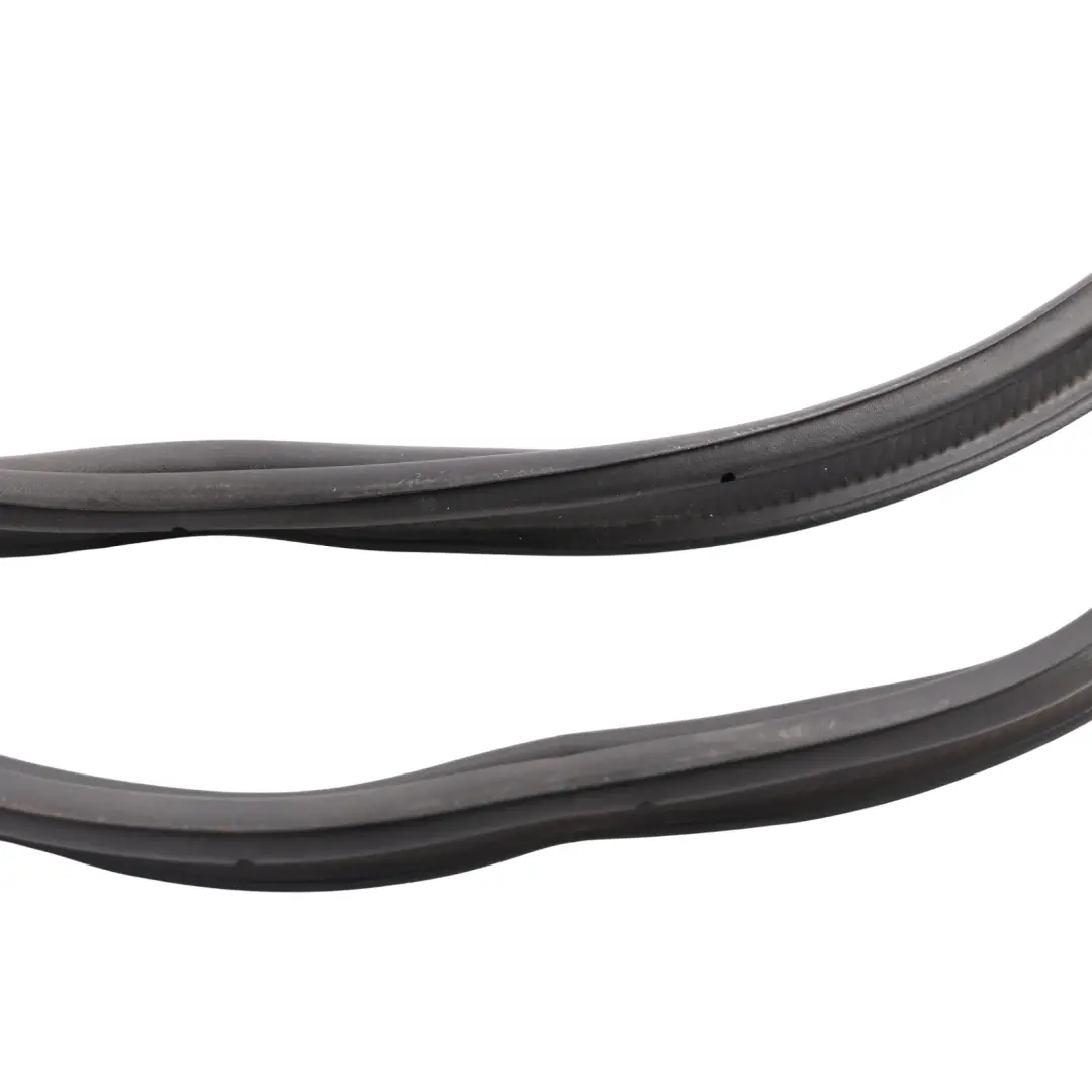 Mk8 Rear Tailgate Seal Gasket Rubber to VW Volkswagen Golf with Part number 5H6827705B VW Volkswagen Golf Mk8 Rear Tailgate Seal Gasket Rubber - SKU 5H6827705B - Part number 5H6827705B