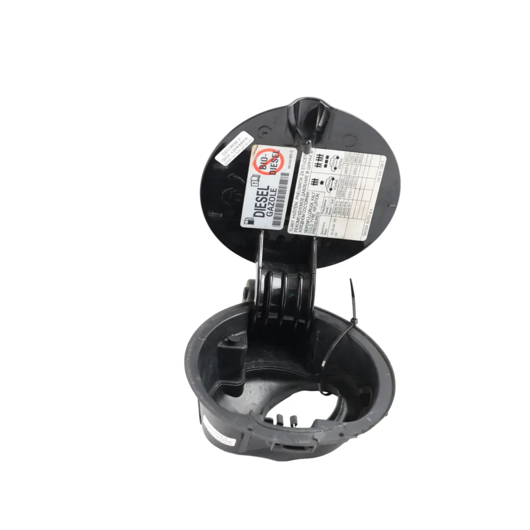 Klapka Wlewu Paliwa Czarny Magic Pearl F9R do Audi A1 8X o numerze 5J6809857A Audi A1 8X Klapka Wlewu Paliwa Czarny Magic Pearl F9R - SKU 5J6809857A-BMA - Numer Części 5J6809857A