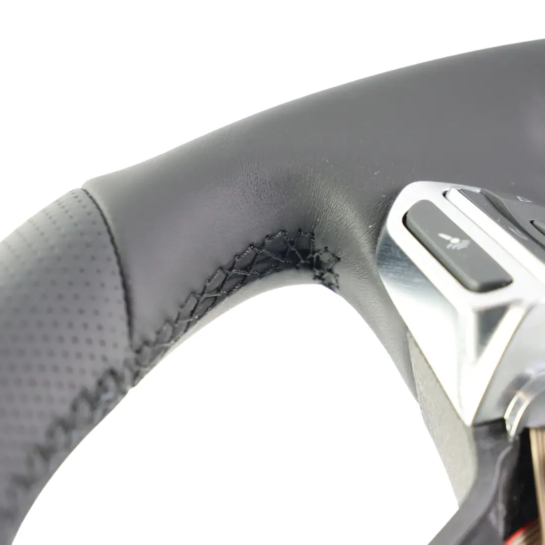 MK6 Volante Nero Pelle Fondo Piatto Nuovo per Volkswagen Golf con numero di parte 5K0419091AK Volkswagen Golf MK6 Volante Nero Pelle Fondo Piatto Nuovo - SKU 5K0419091AK-1 - Numero di parte 5K0419091AK
