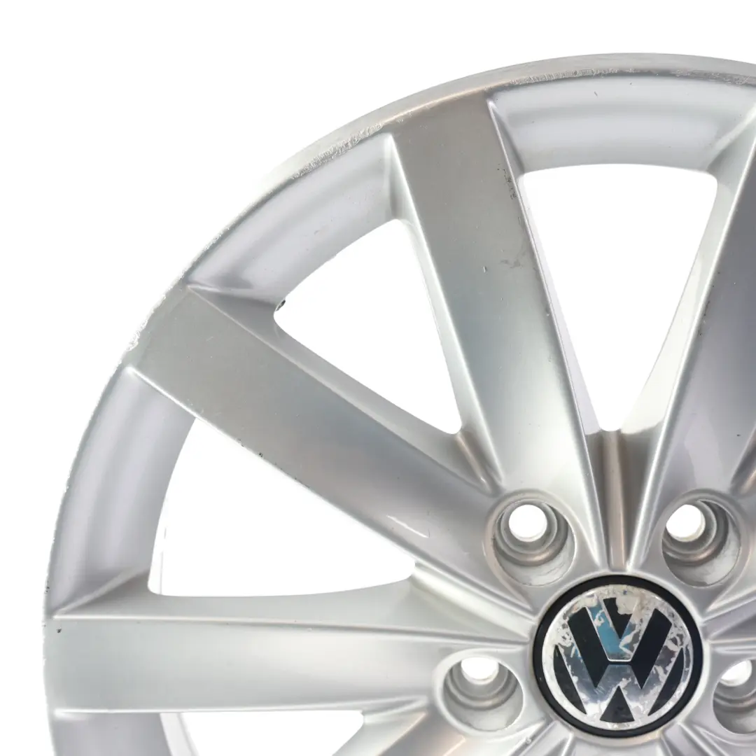 Mk6 Srebrna Felga Aluminiowa 17" 7J ET:54 do Volkswagen Golf o numerze 5K0601025F Volkswagen Golf Mk6 Srebrna Felga Aluminiowa 17" 7J ET:54 - SKU 5K0601025F - Numer Części 5K0601025F