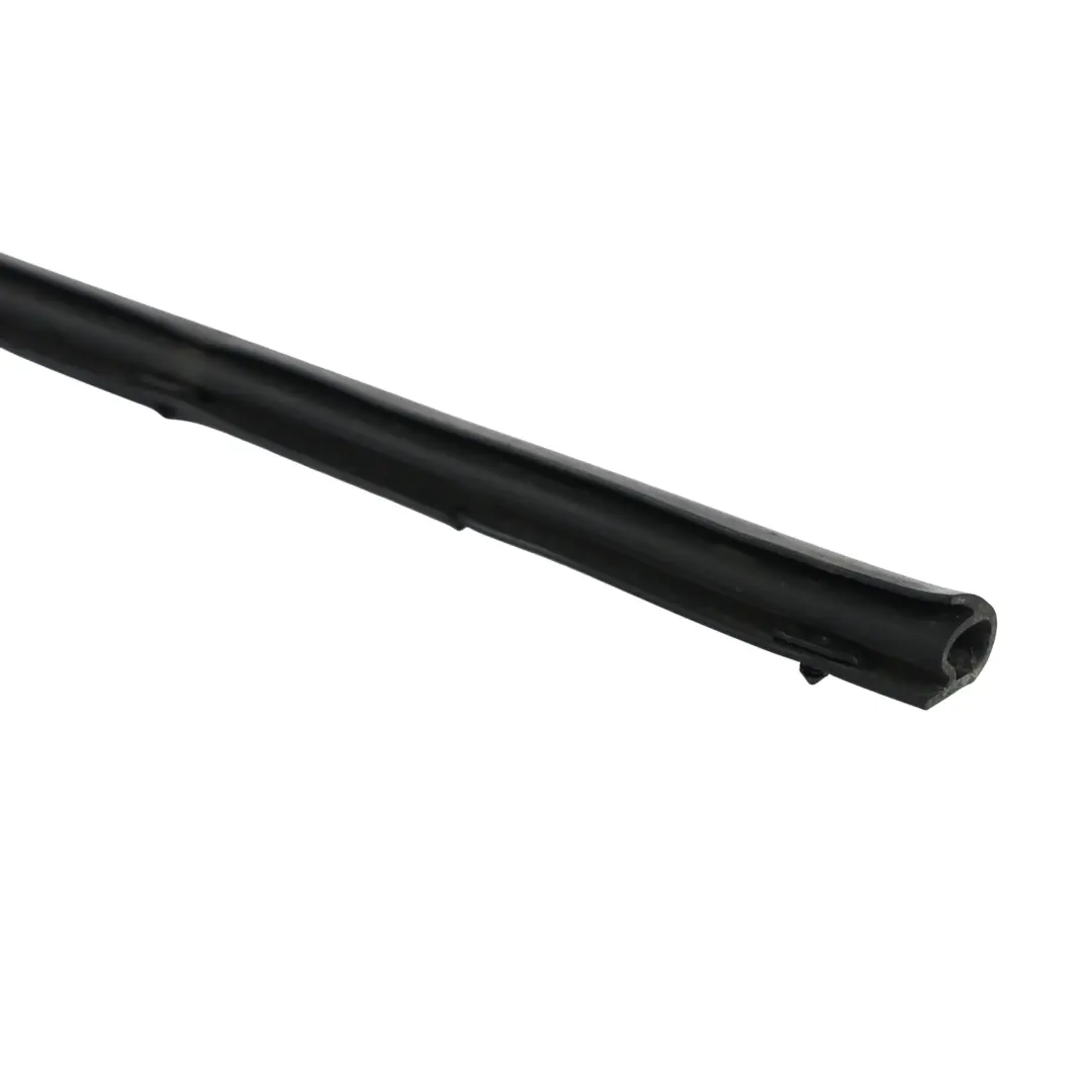 MK6 Guarnizione Gomma Cofano Motore per Volkswagen Golf con numero di parte 5K0823709 Volkswagen Golf MK6 Guarnizione Gomma Cofano Motore - SKU 5K0823709 - Numero di parte 5K0823709