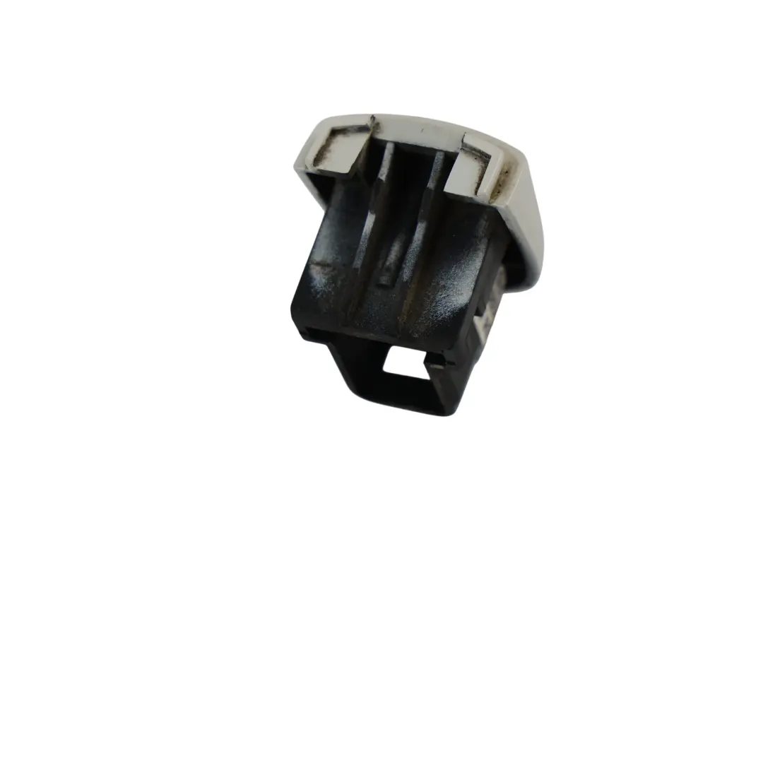 Mk2 VW Polo Mk5 Passenger Door Grab Handle End Cap Candy White - B9A to Skoda Fabia with Part number 5N0839167B Skoda Fabia Mk2 VW Polo Mk5 Passenger Door Grab Handle End Cap Candy White - B9A - SKU 5N0839167B-CAN - Part number 5N0839167B