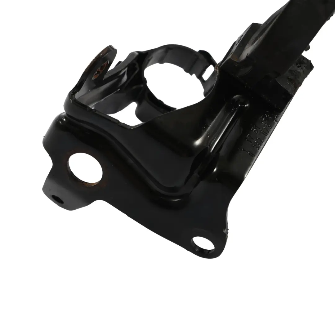 Radiator Coolant Auxiliary Pump Bracket to Volkswagen Passat B8 with Part number 5Q0121093CF Volkswagen Passat B8 Radiator Coolant Auxiliary Pump Bracket - SKU 5Q0121093CF - Part number 5Q0121093CF