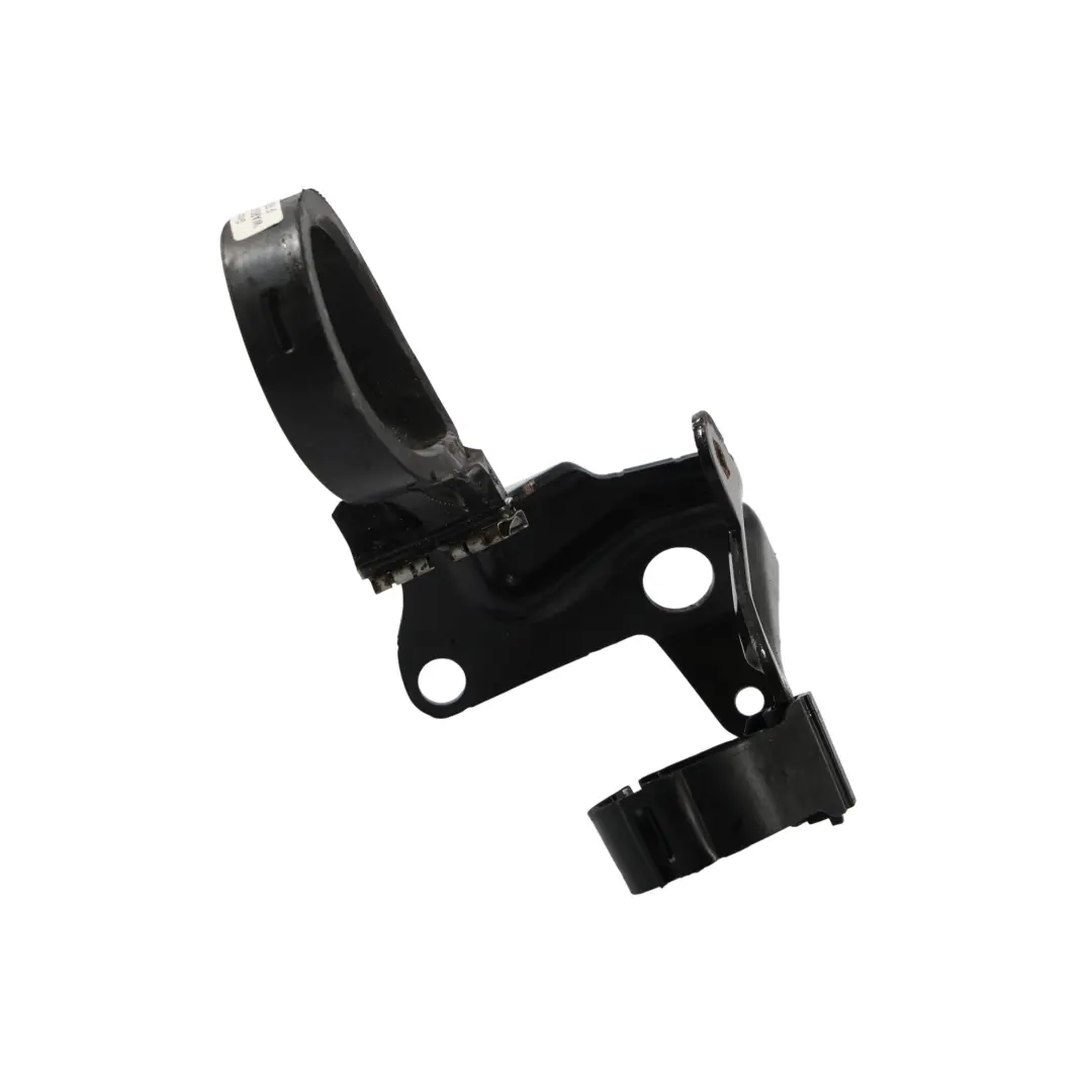 Uchwyt Dodatkowej Pompy Wody do Volkswagen Passat B8 o numerze 5Q0121093CF Volkswagen Passat B8 Uchwyt Dodatkowej Pompy Wody - SKU 5Q0121093CF - Numer Części 5Q0121093CF