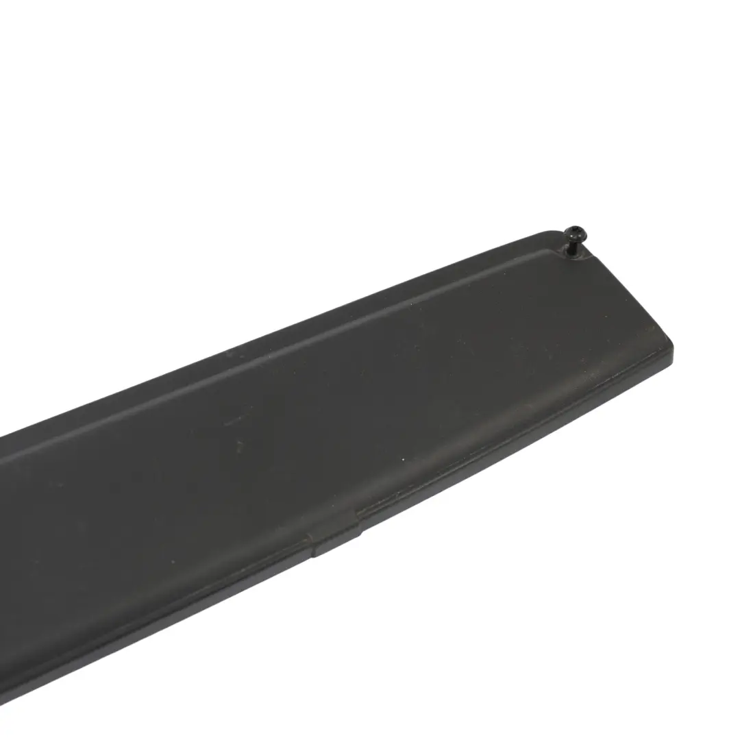 Osłona Kierownicy Wlotu Powietrza do Volkswagen Golf Cd1 Tiguan 57 o numerze 5Q0129954F Volkswagen Golf Cd1 Tiguan 57 Osłona Kierownicy Wlotu Powietrza - SKU 5Q0129954F - Numer Części 5Q0129954F