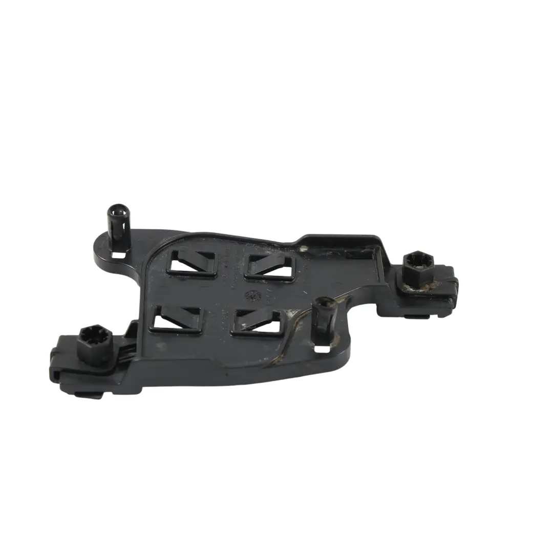 Soporte Carcasa Unidad Control Sensor NOx para Skoda Karoq con número de pieza 5QF907816B Skoda Karoq Soporte Carcasa Unidad Control Sensor NOx - SKU 5QF907816B - Número de pieza 5QF907816B