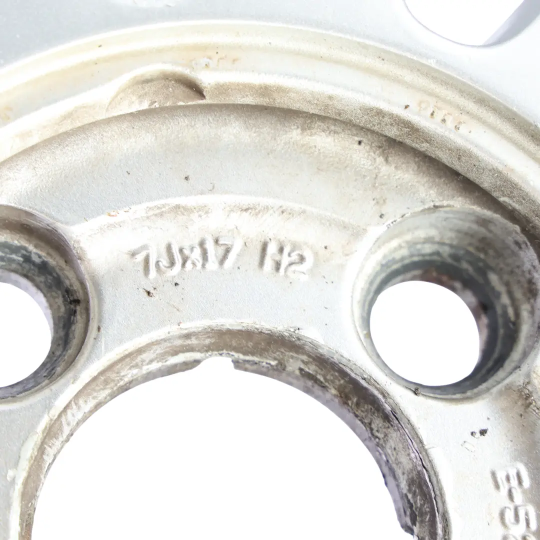 Felga Srebrna 17" 7J ET:52,5 4x108 11 Ramion do Ford Fiesta ST o numerze 5S6Y-AA Ford Fiesta ST Felga Srebrna 17" 7J ET:52,5 4x108 11 Ramion - SKU 5S6Y-AA-1 - Numer Części 5S6Y-AA