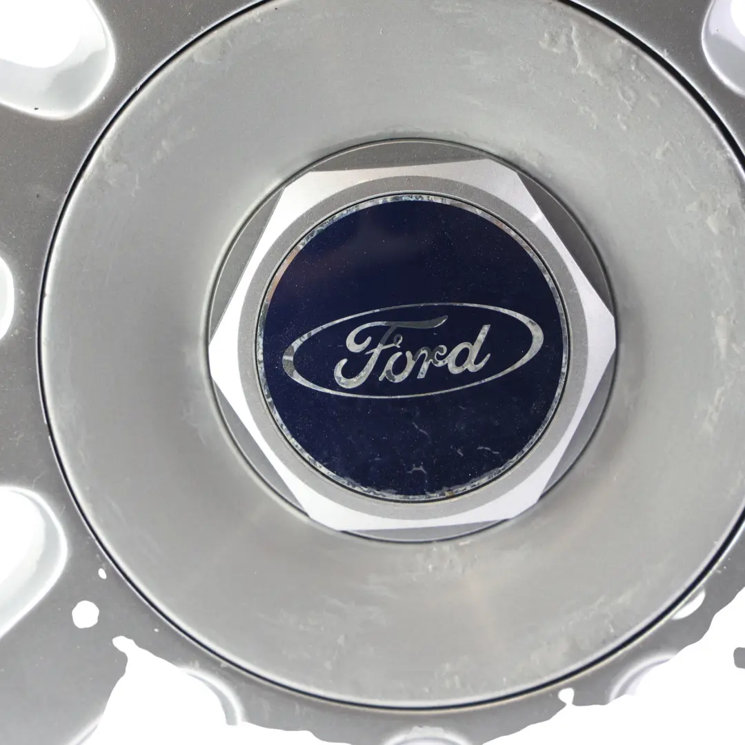 Felga Srebrna 17" 7J ET:52,5 4x108 11 Ramion do Ford Fiesta ST o numerze 5S6Y-AA Ford Fiesta ST Felga Srebrna 17" 7J ET:52,5 4x108 11 Ramion - SKU 5S6Y-AA-1 - Numer Części 5S6Y-AA