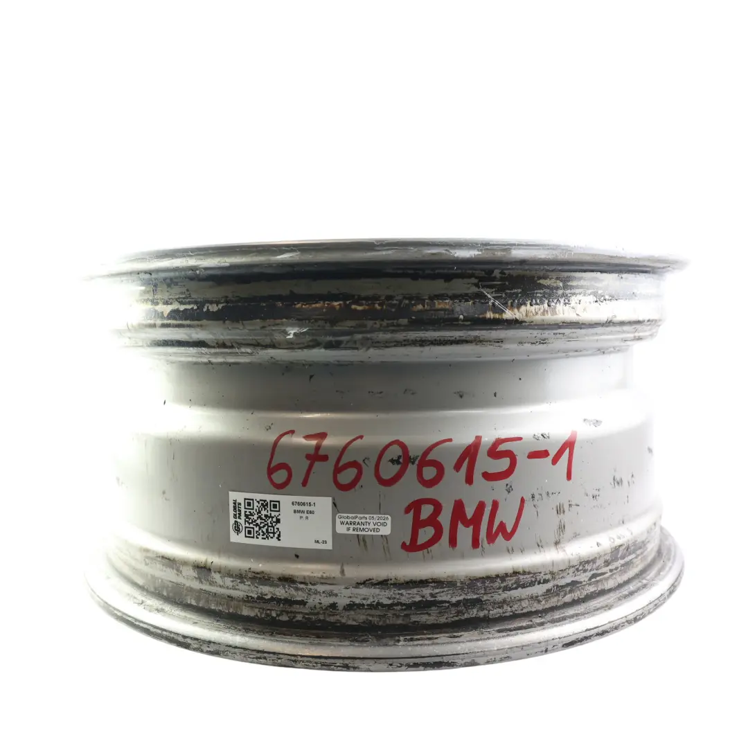 Felge Leichtmetall Silber 17" Stern Speiche 122 8J ET:20 für BMW E60 E61 mit Teilenummer 6760615 BMW E60 E61 Felge Leichtmetall Silber 17" Stern Speiche 122 8J ET:20 - SKU 6760615-1 - Teilenummer 6760615
