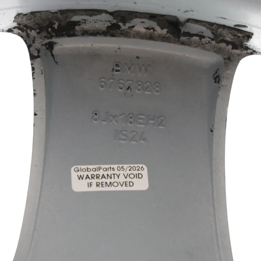 AlluMini o Cerchione IN Lega 18 " Raggi a Stella 175 8J ET:24 per BMW E65 E66 con numero di parte 6767828 BMW E65 E66 AlluMini o Cerchione IN Lega 18 " Raggi a Stella 175 8J ET:24 - SKU 6767828-1 - Numero di parte 6767828