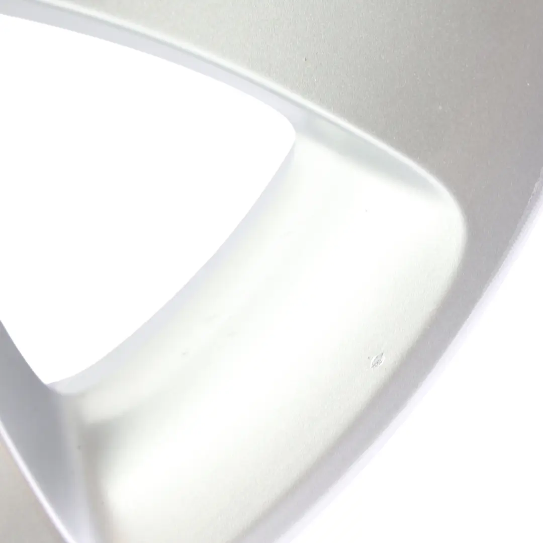 Silber Alu Felge Alufelge 18" Sternspeiche 175 8J ET:24 für BMW 7 er E65 mit Teilenummer 6767828 BMW 7 er E65 Silber Alu Felge Alufelge 18" Sternspeiche 175 8J ET:24 - SKU 6767828-3 - Teilenummer 6767828