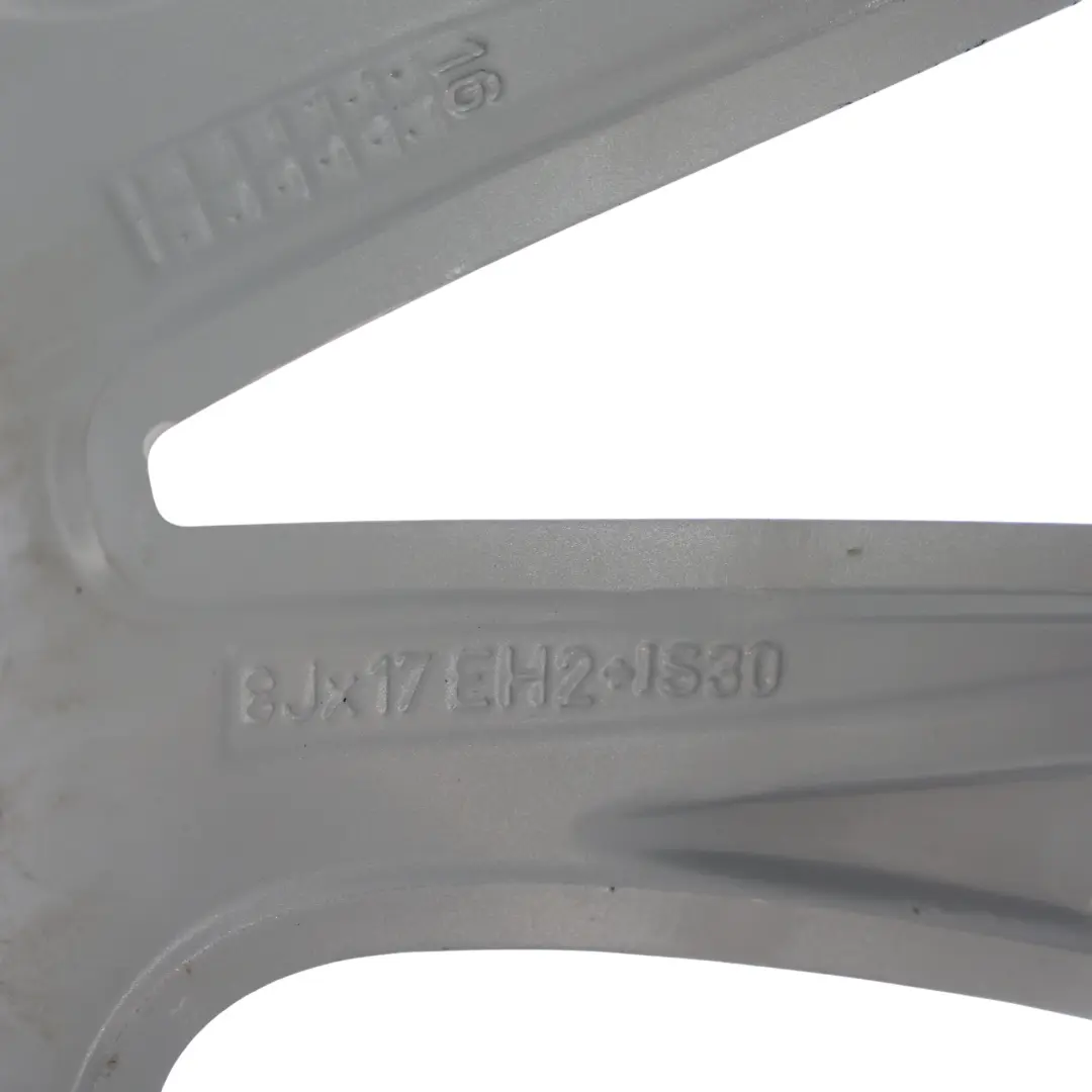 Jante En Alliage 17" À Rayons En V 236 8J ET:30 pour BMW F10 F11 F12 à propos du numéro de pièce 6780720 BMW F10 F11 F12 Jante En Alliage 17" À Rayons En V 236 8J ET:30 - SKU 6780720-1 - Numéro de pièce 6780720
