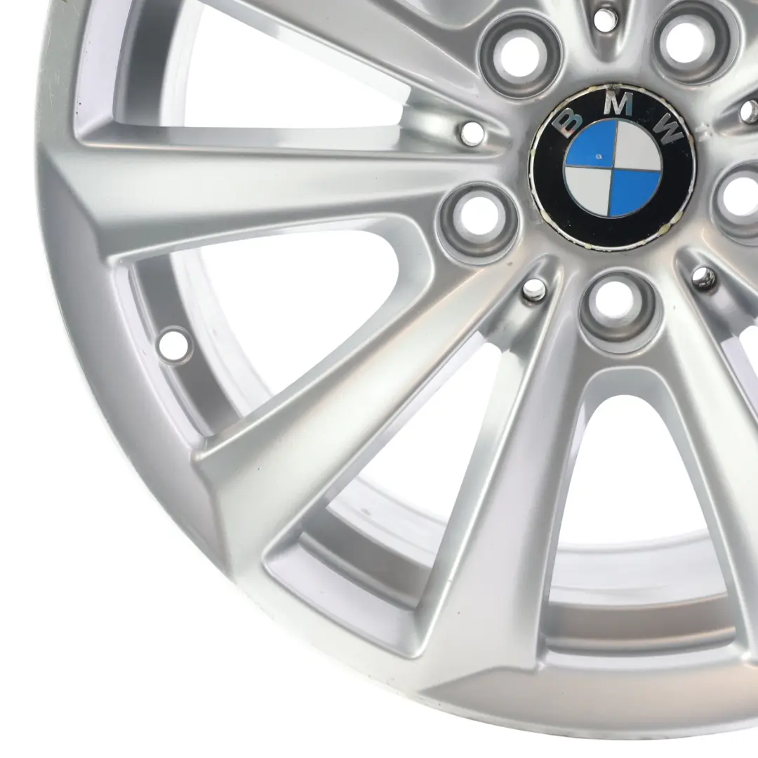 Alu Felge Alufelge 17" V-Speiche 236 8J ET:30 für BMW F10 F11 F12 mit Teilenummer 6780720 BMW F10 F11 F12 Alu Felge Alufelge 17" V-Speiche 236 8J ET:30 - SKU 6780720-1 - Teilenummer 6780720