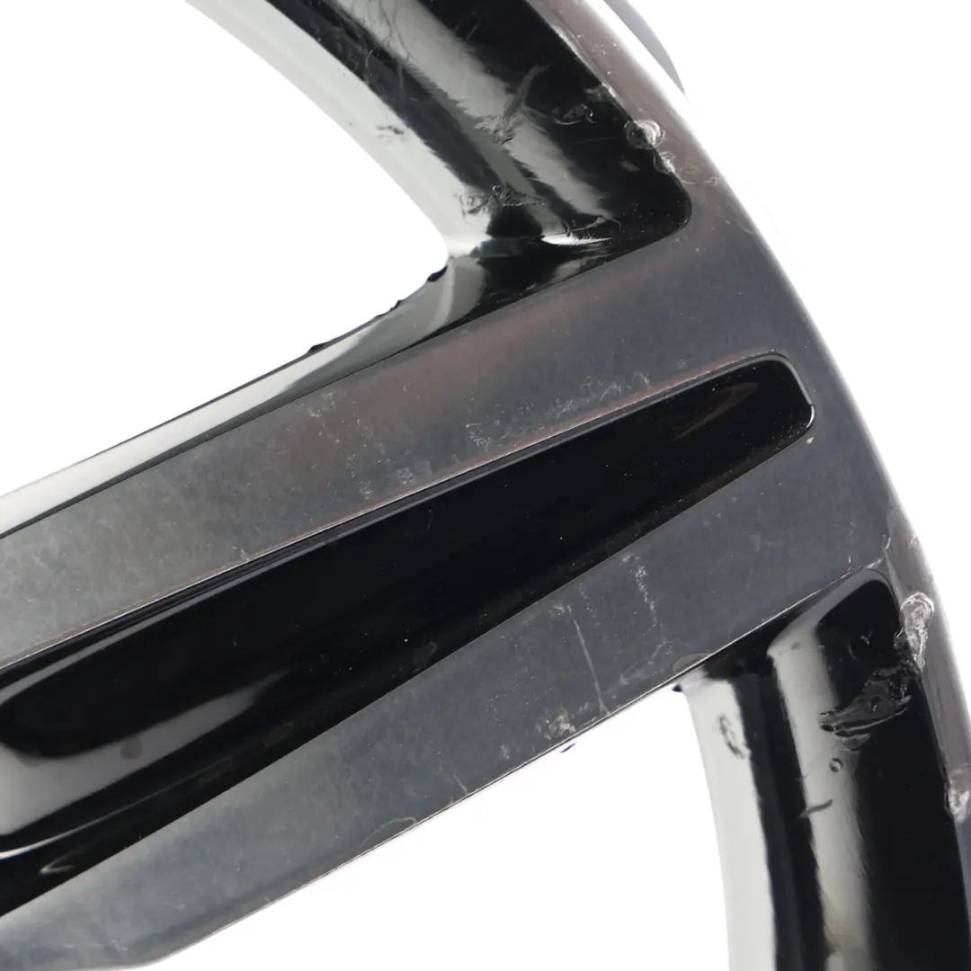 Leichtmetallfelge 17" Sternspeiche 379 ET:43 7,5J für BMW F20 F21 F22 F23 mit Teilenummer 6850151 BMW F20 F21 F22 F23 Leichtmetallfelge 17" Sternspeiche 379 ET:43 7,5J - SKU 6850151-17 - Teilenummer 6850151