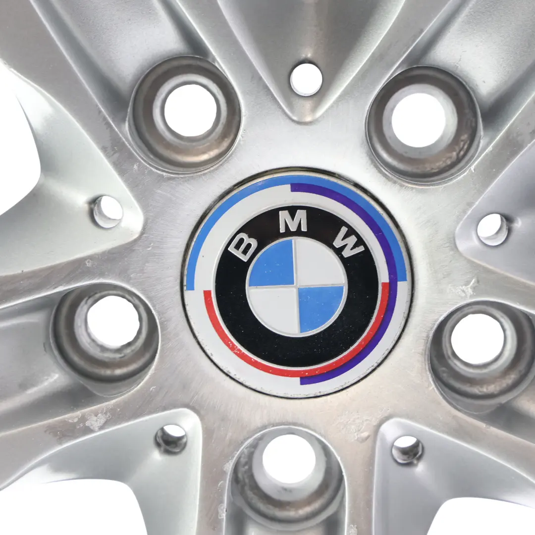 Felga Aluminiowa 17" 7.5J ET43 Star Spoke 379 do BMW F20 F21 F22 o numerze 6850151 BMW F20 F21 F22 Felga Aluminiowa 17" 7.5J ET43 Star Spoke 379 - SKU 6850151-26 - Numer Części 6850151