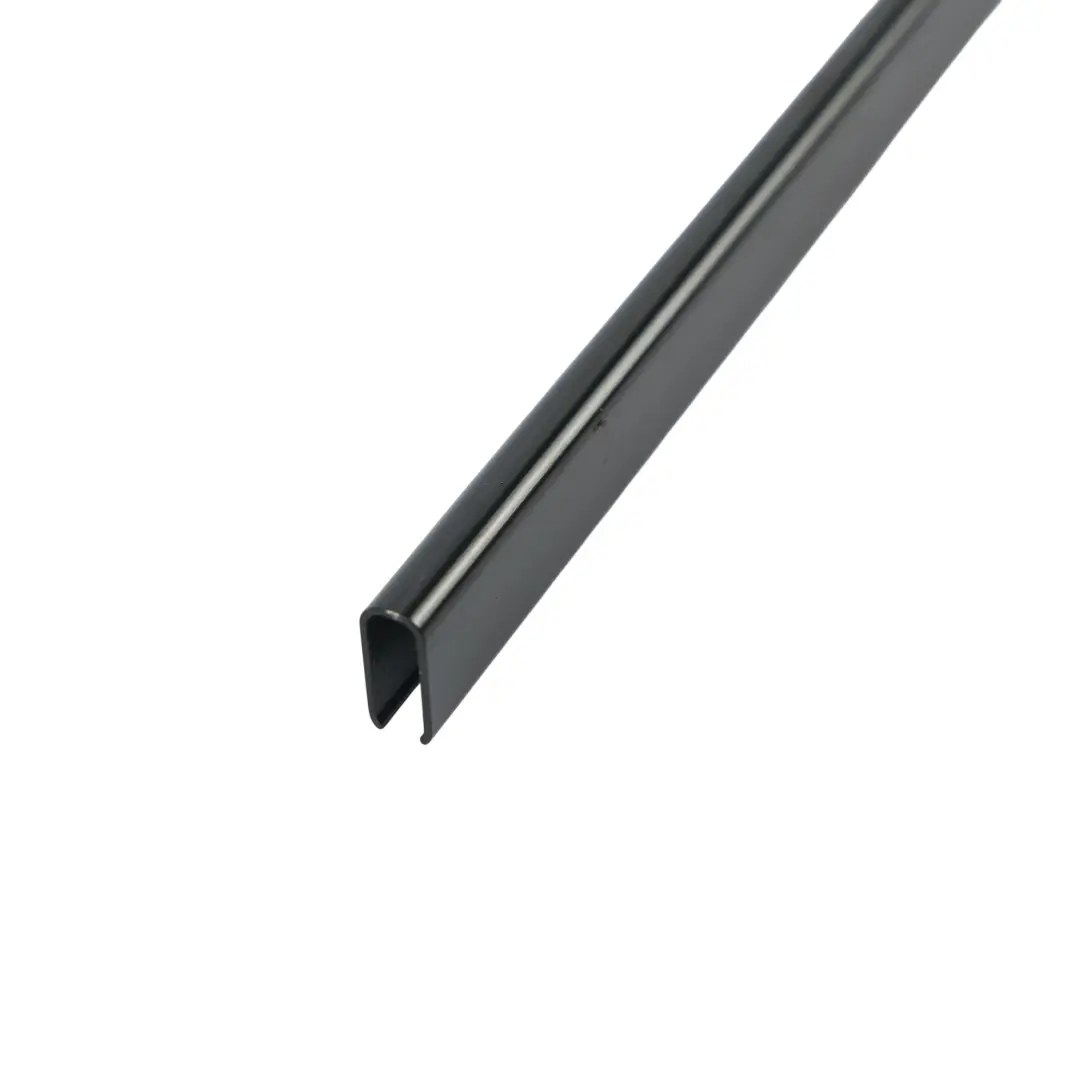 MK2 Parasole Rullo Copertura Pannello Nero per Ford Galaxy con numero di parte 6M21-U519E18-AA Ford Galaxy MK2 Parasole Rullo Copertura Pannello Nero - SKU 6M21-U519E18-AA - Numero di parte 6M21-U519E18-AA