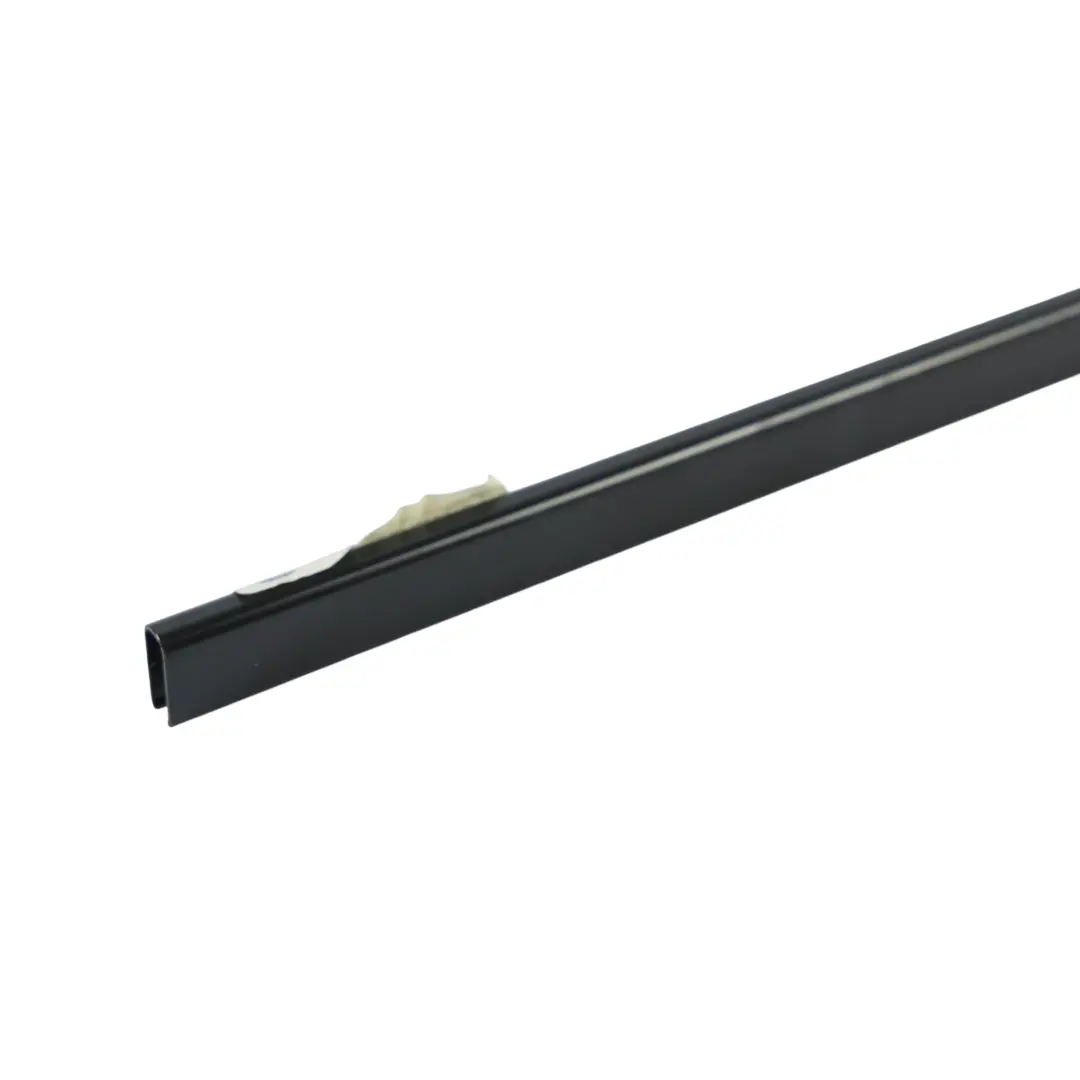 MK2 Pannello Copertura Tendina Parasole Nero per Ford Galaxy con numero di parte 6M21-U519E22-AA Ford Galaxy MK2 Pannello Copertura Tendina Parasole Nero - SKU 6M21-U519E22-AA - Numero di parte 6M21-U519E22-AA