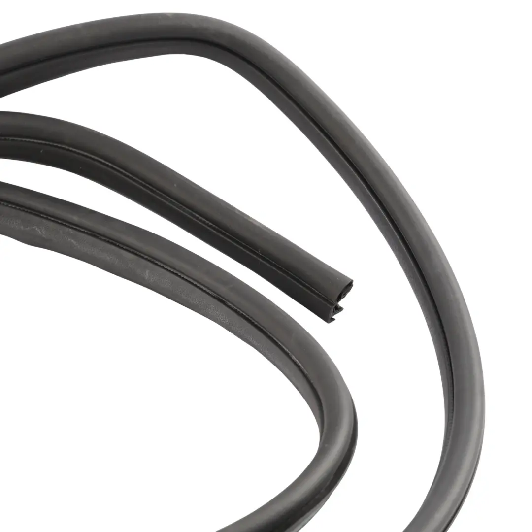 Ford Focus Mk2 Front Door Weatherstrip Gasket Left Right N/O/S - SKU 6M51-B20530-AA - Part number 6M51-B20530-AA