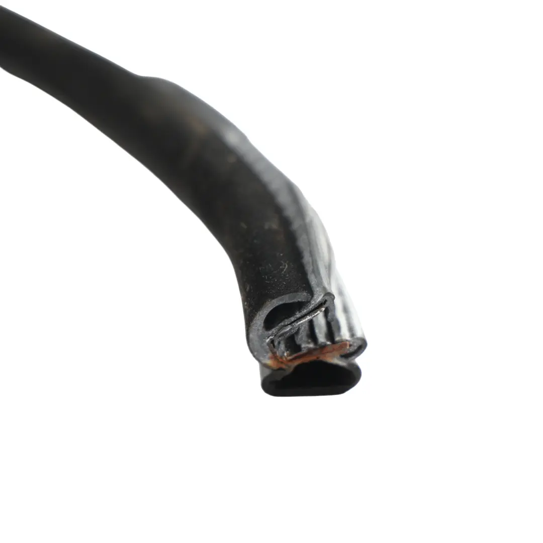 Uszczelka Drzwi Tylnych Lewa Prawa do BMW E61 o numerze 7010859 BMW E61 Uszczelka Drzwi Tylnych Lewa Prawa - SKU 7010859 - Numer Części 7010859