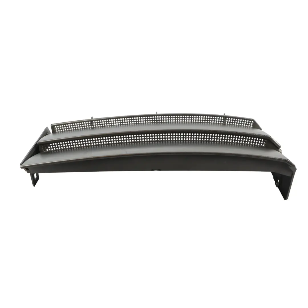 Kratka Wentylacyjna Błotnika Lewa do Range Rover L322 o numerze 7026899 Range Rover L322 Kratka Wentylacyjna Błotnika Lewa - SKU 7026899 - Numer Części 7026899
