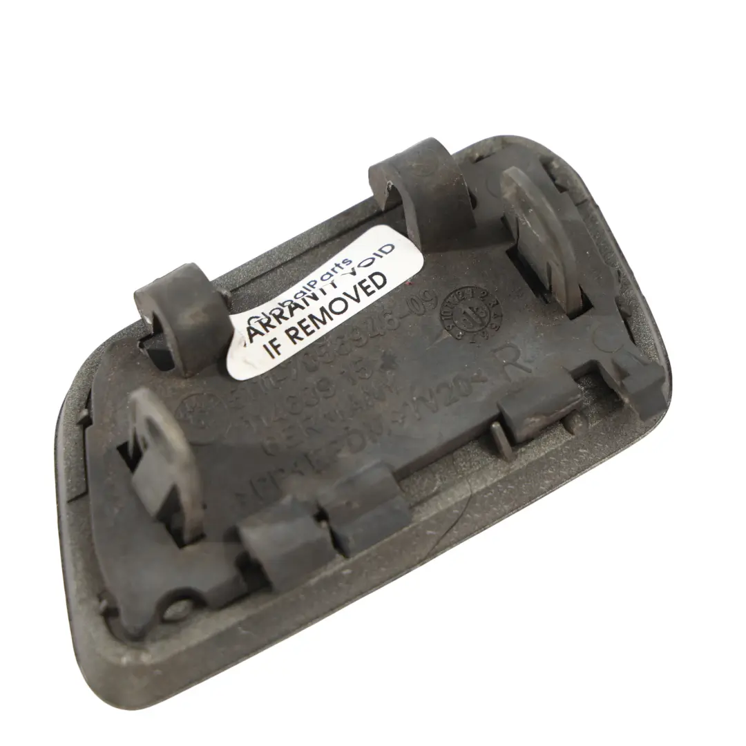Copertura Aletta Faro Paraurti Anteriore Destra Verde Oliva Metallizzato per BMW E60 con numero di parte 7056946 BMW E60 Copertura Aletta Faro Paraurti Anteriore Destra Verde Oliva Metallizzato - SKU 7056946-OLI - Numero di parte 7056946