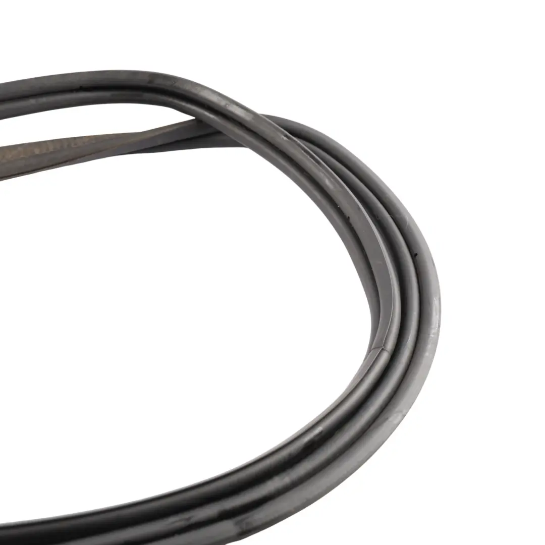 Mini R50 R53 R56 Tailgate Boot Rubber Seal Gaksket Surround - SKU 7132470 - Part number 7132470
