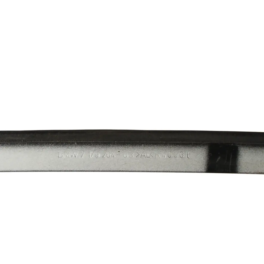 Trim Cover Exterior Front Right O/S Titansilber Metallic - 354 to BMW 3 E90 E91 LCI with Part number 7179264 BMW 3 E90 E91 LCI Trim Cover Exterior Front Right O/S Titansilber Metallic - 354 - SKU 7179264-TS - Part number 7179264
