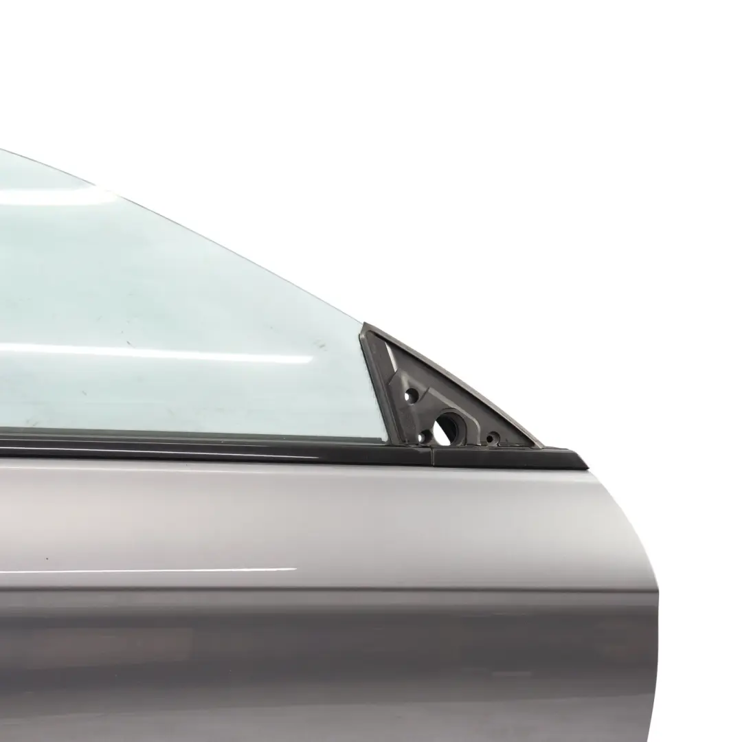 Tür Vorne Rechts Spacegrau Metallic - A52 für BMW F12 F13 mit Teilenummer 7228570 BMW F12 F13 Tür Vorne Rechts Spacegrau Metallic - A52 - SKU 7228570-SCG - Teilenummer 7228570