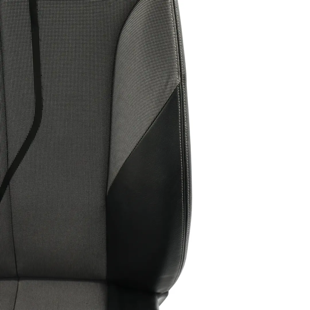 Siège Avant Droit Intérieur Tissu Cuir Noir Blanc pour BMW F20 à propos du numéro de pièce 7312422 BMW F20 Siège Avant Droit Intérieur Tissu Cuir Noir Blanc - SKU 7312422-2 - Numéro de pièce 7312422