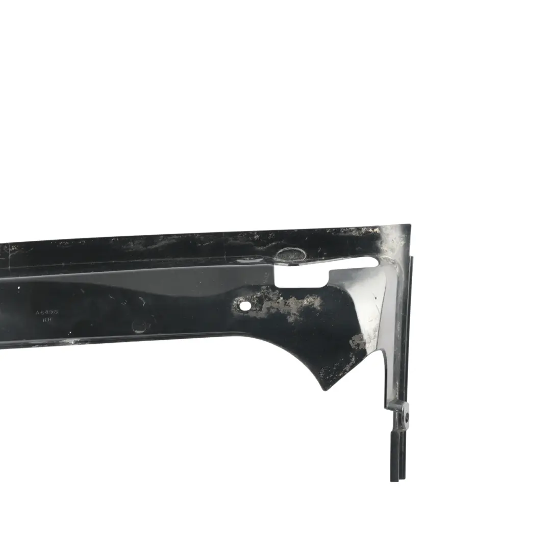 Boot Tailgate Drip Rail Trim Channel Cover Right O/S 7339571 to BMW X4 F26 Rear with Part number 7339572 BMW X4 F26 Rear Boot Tailgate Drip Rail Trim Channel Cover Right O/S 7339571 - SKU 7339572 - Part number 7339572