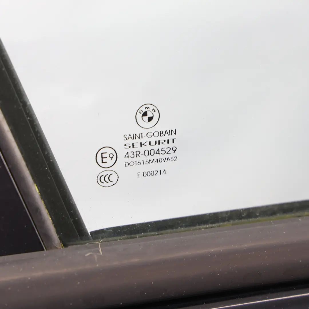 Drzwi Przednie Prawe Czarne Schwarz 2 668 do BMW X3 F25 o numerze 7355804 BMW X3 F25 Drzwi Przednie Prawe Czarne Schwarz 2 668 - SKU 7355804-SCH - Numer Części 7355804