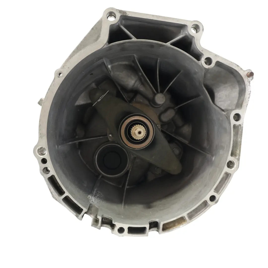 M54 Cambio Manuale 6 Velocità GS6-37BZ per BMW E60 E61 con numero di parte 7583768 BMW E60 E61 M54 Cambio Manuale 6 Velocità GS6-37BZ - SKU 7583768 - Numero di parte 7583768