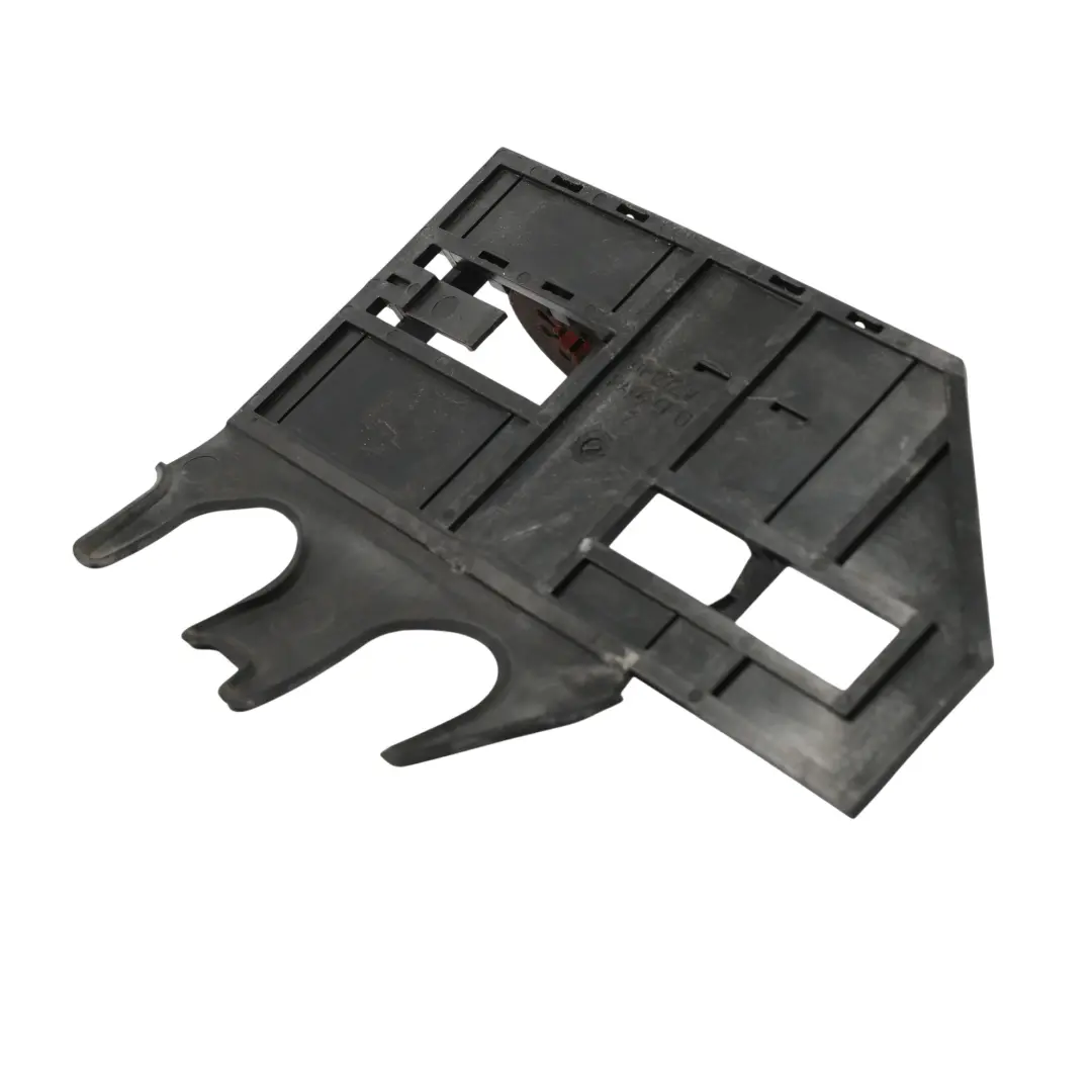 Oil Cooler Hose Clip Bracket to BMW F01 F02 F10 F11 F12 Engine with Part number 7586898 BMW F01 F02 F10 F11 F12 Engine Oil Cooler Hose Clip Bracket - SKU 7586898 - Part number 7586898