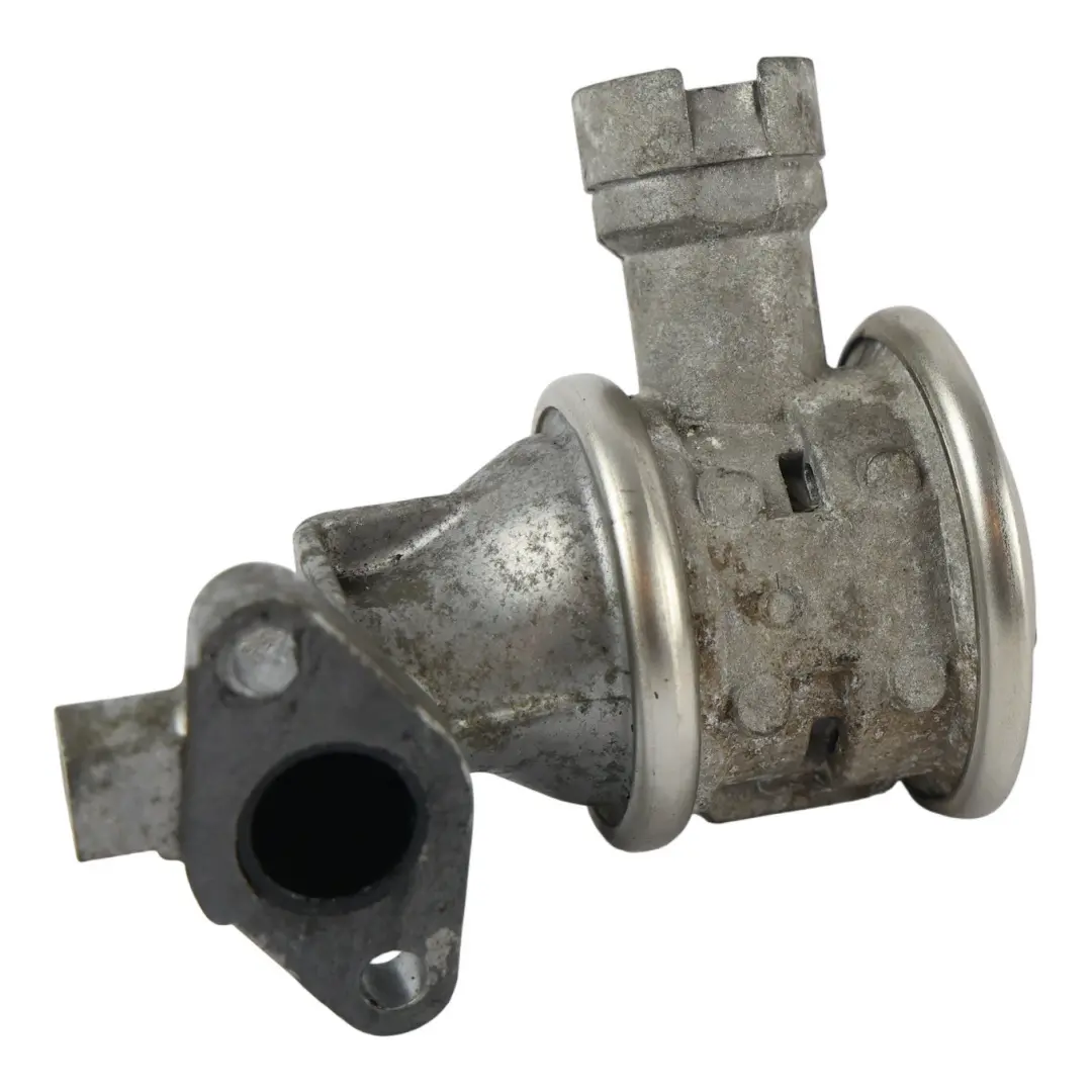 Zawór Chłodnicy Spalin Cylinder 1-4 do BMW E90 E90 LCI E92 E93 LCI o numerze 7838028 BMW E90 E90 LCI E92 E93 LCI Zawór Chłodnicy Spalin Cylinder 1-4 - SKU 7838028 - Numer Części 7838028