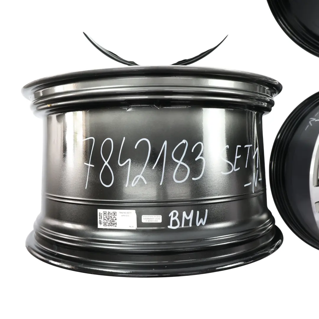 Felge Grau M Doppel Speiche Vorne 20" 10J ET:40 Hinten 11J 7842183 für BMW E70 mit Teilenummer 7842183-SET1 BMW E70 Felge Grau M Doppel Speiche Vorne 20" 10J ET:40 Hinten 11J 7842183 - SKU 7842183-SET1 - Teilenummer 7842183-SET1