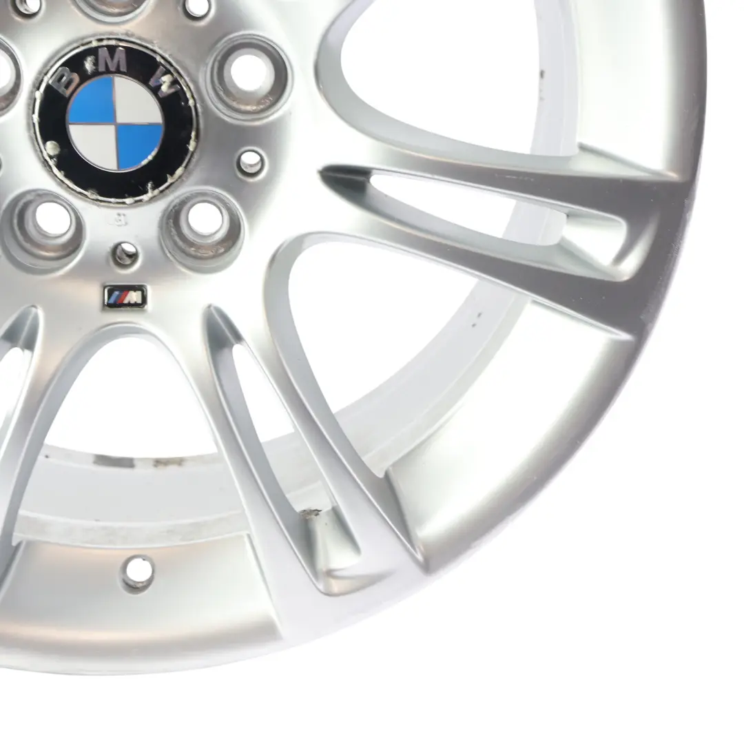 Argento Cerchione IN Lega Ruota M Doppio Raggio 350 8J 18 " per BMW 6 F10 F11 F12 con numero di parte 7842650 BMW 6 F10 F11 F12 Argento Cerchione IN Lega Ruota M Doppio Raggio 350 8J 18 " - SKU 7842650-1 - Numero di parte 7842650