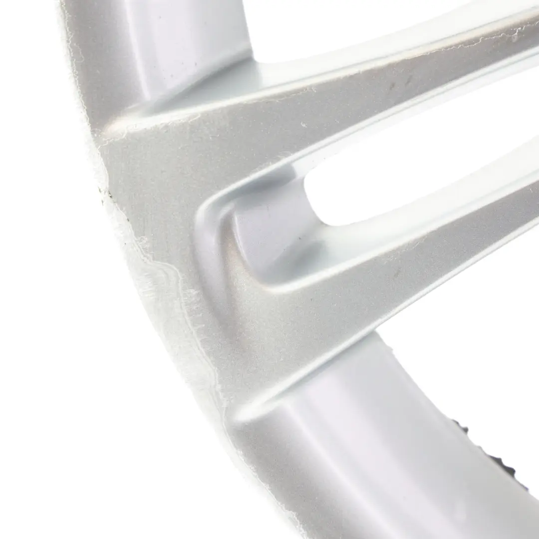 Argento Cerchione IN Lega Ruota M Doppio Raggio 350 8J 18 " per BMW 6 F10 F11 F12 con numero di parte 7842650 BMW 6 F10 F11 F12 Argento Cerchione IN Lega Ruota M Doppio Raggio 350 8J 18 " - SKU 7842650-1 - Numero di parte 7842650