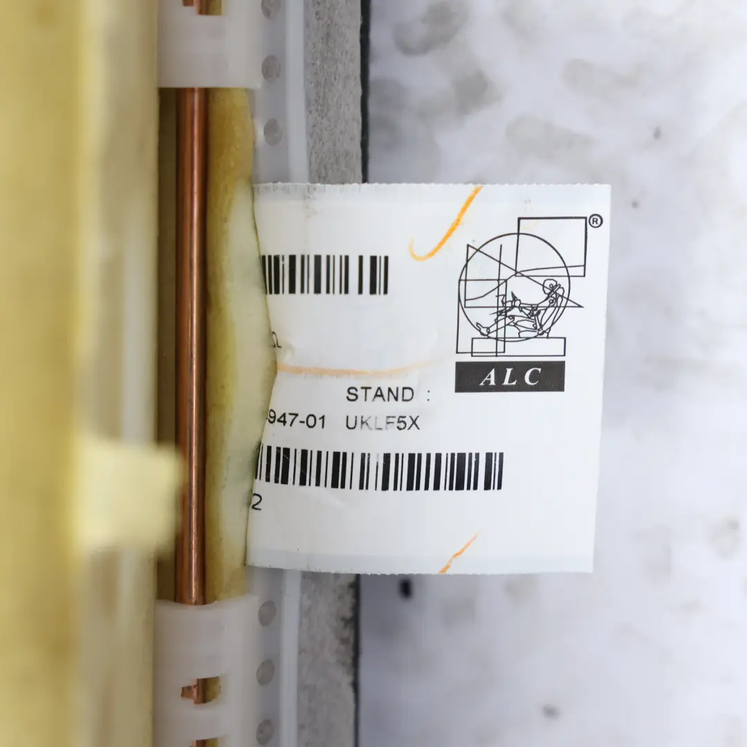 Kanapa Tylna Materiał Dinamica Skóra Czarno-Czerwone do Mini F55 F56 o numerze 7948973 Mini F55 F56 Kanapa Tylna Materiał Dinamica Skóra Czarno-Czerwone - SKU 7948973 - Numer Części 7948973