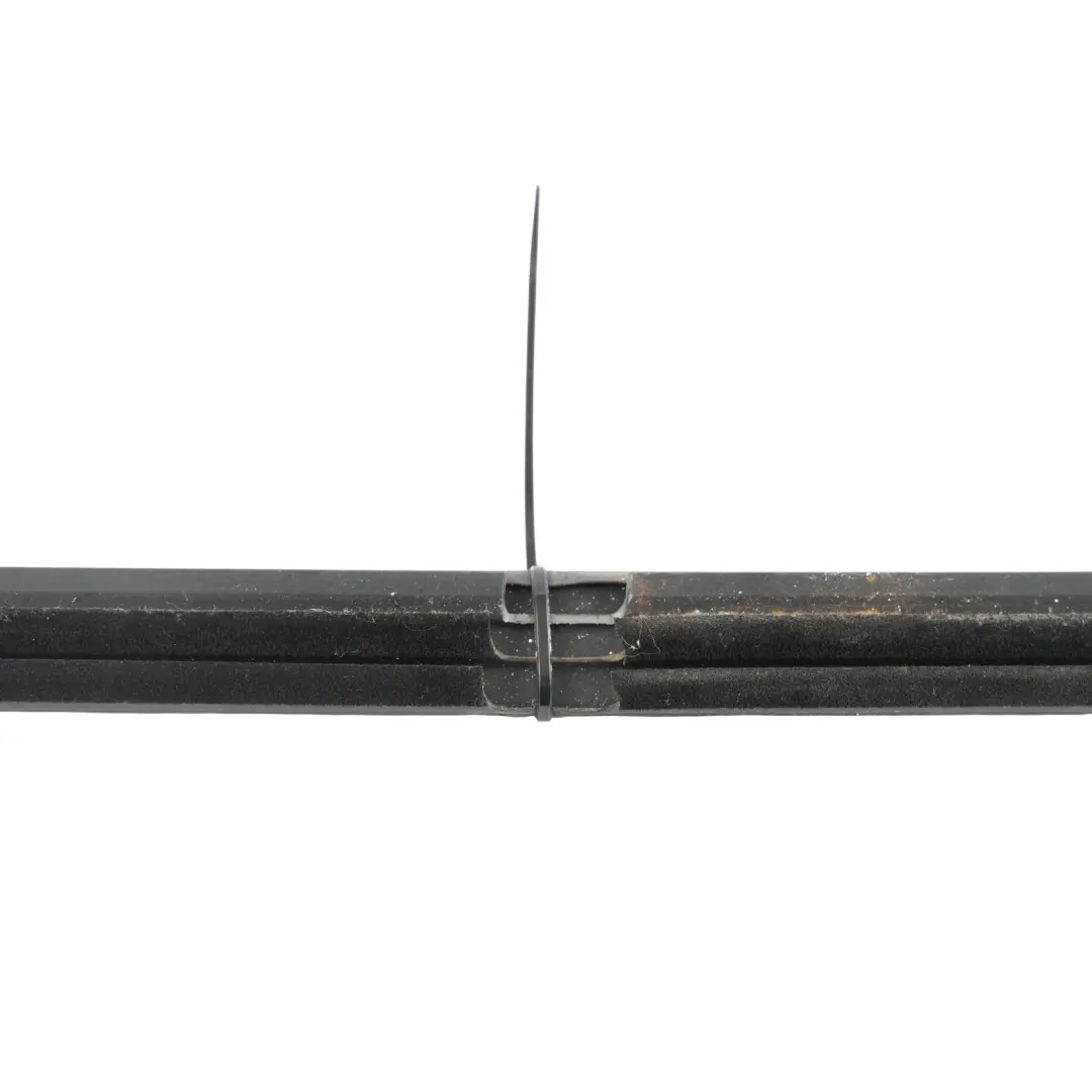 MK2 Baguette Vitre Porte Avant Intérieure Gauche pour Volkswagen Crafter à propos du numéro de pièce 7C0837471A Volkswagen Crafter MK2 Baguette Vitre Porte Avant Intérieure Gauche - SKU 7C0837471A - Numéro de pièce 7C0837471A